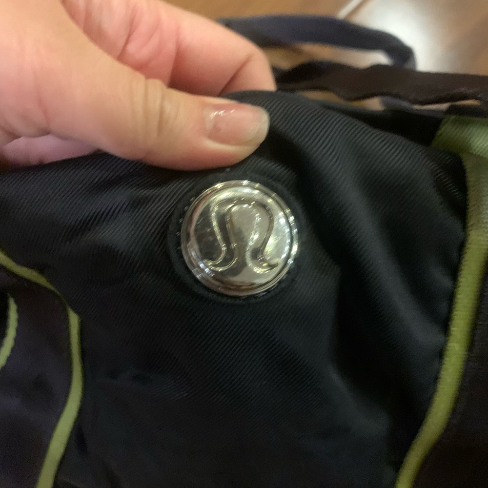 Lululemon small workout bag excellent condition